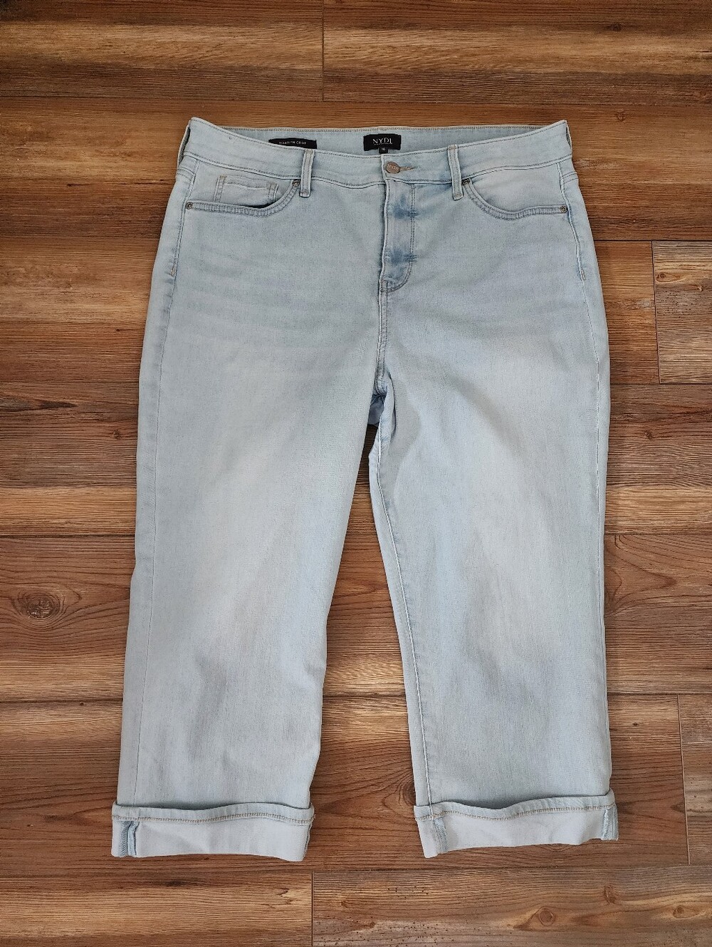 NYDJ Marilyn Crop Women's Jeans Size 16 Light Blue Cuffed